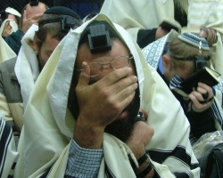 Teimanim qedoshim (saints) praying